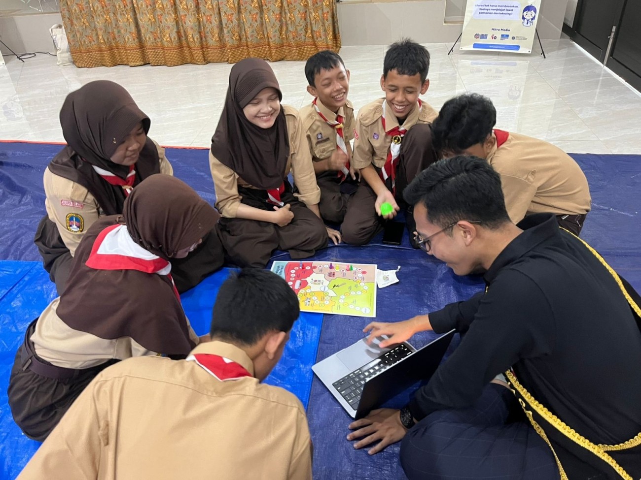 Wajar jika Berisik ketika Ruang Literasi Terusik